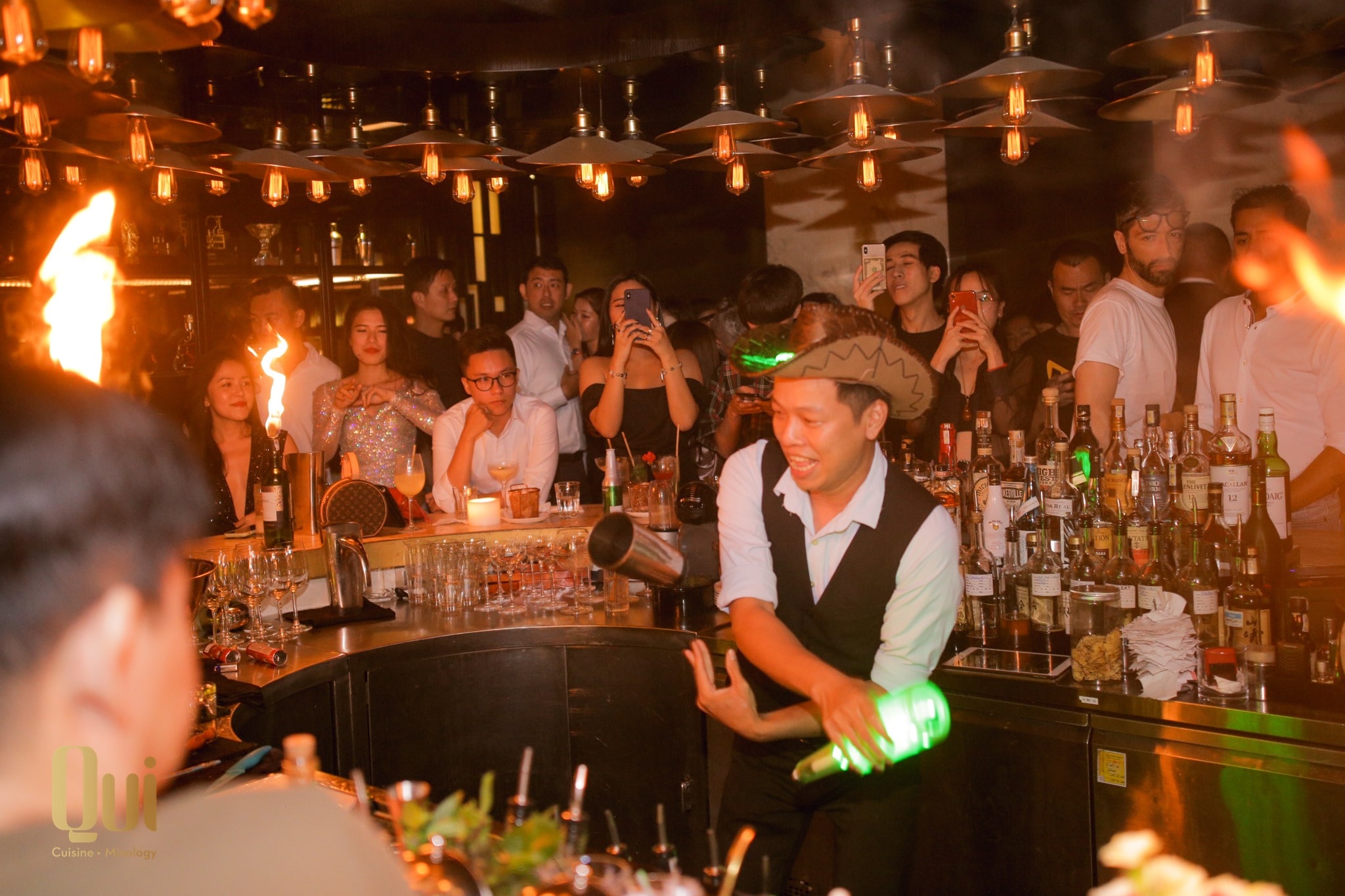 quán bar Tây ở Sài Gòn quán bar Tây ở Sài Gòn