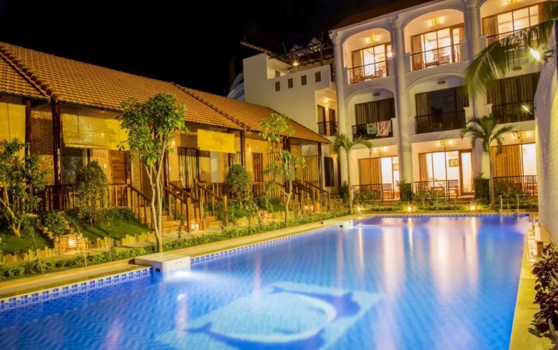 khách sạn phú quốc gần biển