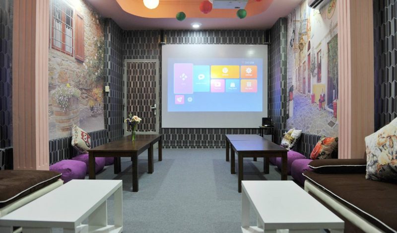 quan-ca-phe-xem-phim-o-sai-gon-2