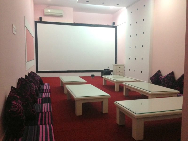 quán cà phê xem phim ở Sài Gòn quán cà phê xem phim ở Sài Gòn