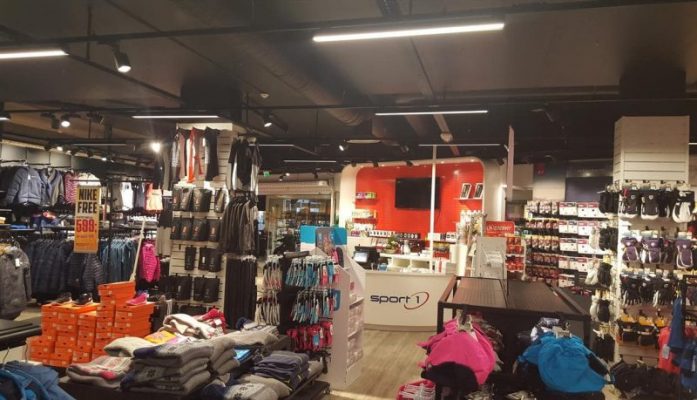 shop quần áo adidas ở hà nội