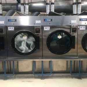 Máy giặt công nghiệp loại nào dùng cho khách bền và tốt